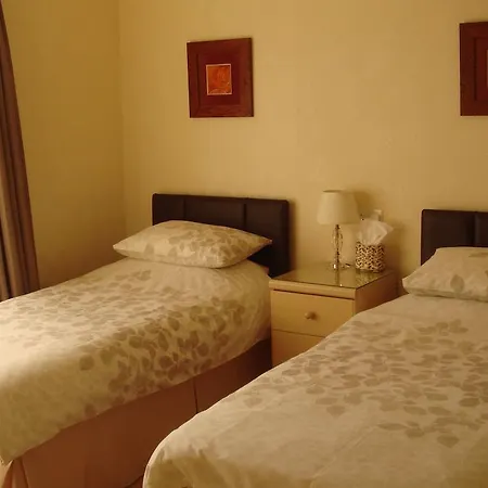 Wendover Guest House-3